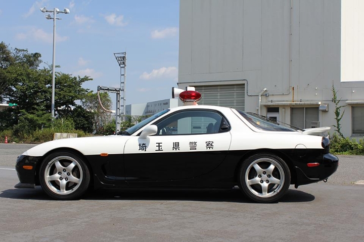 仍服役中的RX-7警車