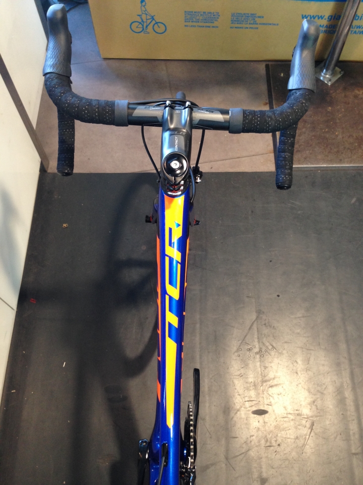 GIANT TCR Advanced SL 1 + DURA-ACE 9100全球首發??!!