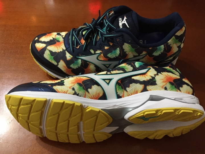 Mizuno OSAKA RIDER 20