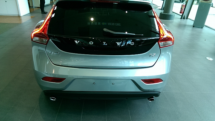 VOLVO非試不可試駕活動 - 【 Volvo V40試駕心得分享 】