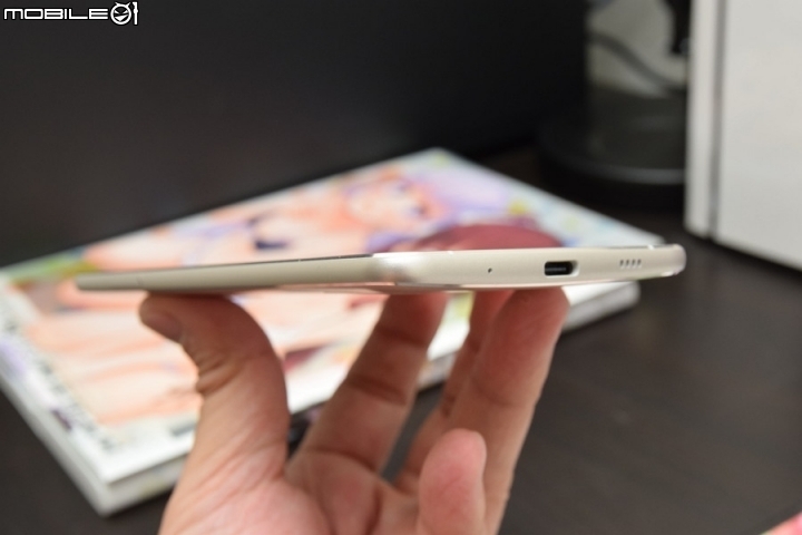 性能旗艦ASUS ZenFone 3 Deluxe(6G/64G)冰河銀 開箱