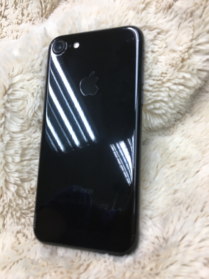 iPhone 7 曜石黑包膜分享