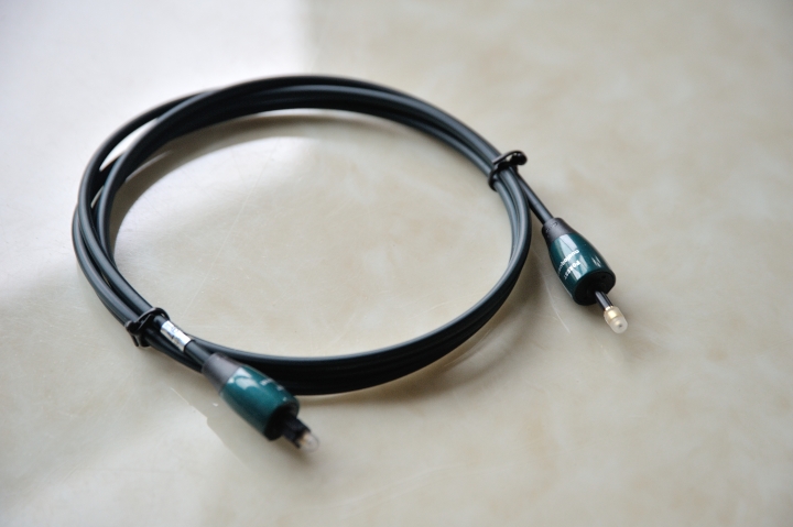 [開箱] Edifier R2730DB開箱心得報告