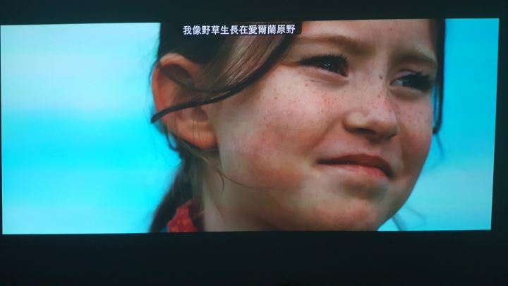 BenQ W2000 側投導演機使用心得分享