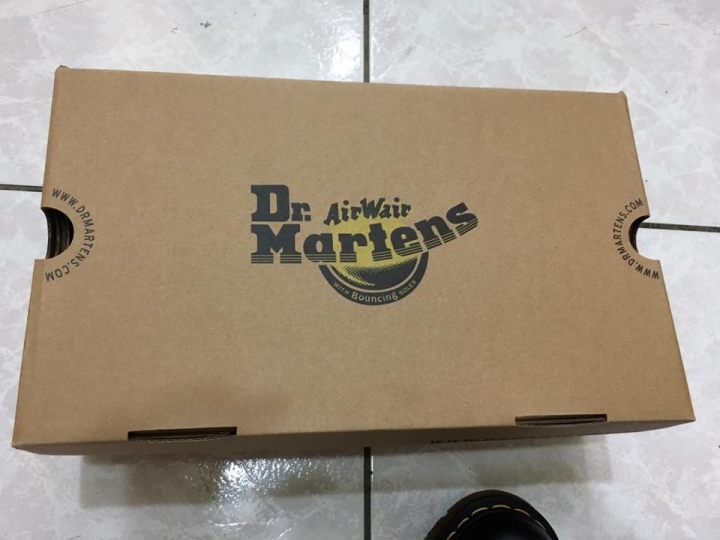 拜託幫忙驗鞋 Dr.Martens