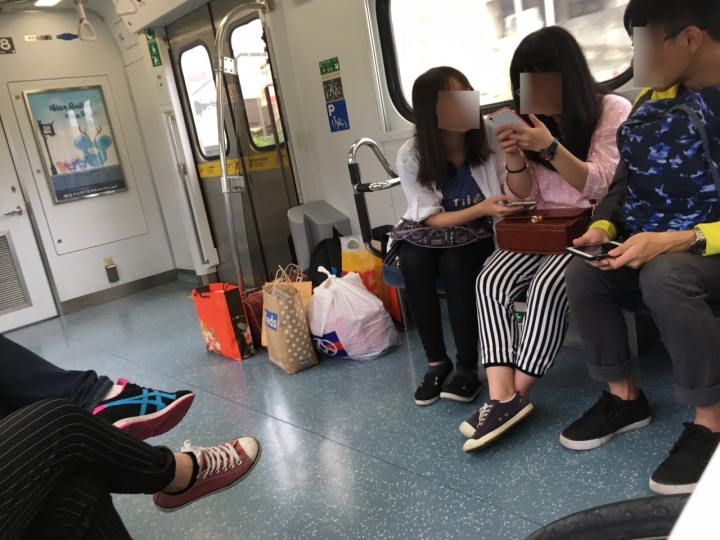 台 鐵 設 計 師 是 笨 蛋 !