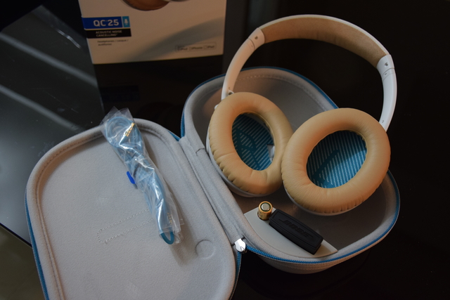 開箱 分享 超強的降噪耳機 BOSE QC25 開箱