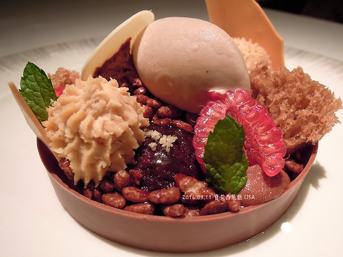 [食記] 台北 信義 寶艾西餐廳Bel Air - Bar & Grill - 經典又浪漫的西餐廳，奢華的肋眼牛排雙人套餐，讓我們來一場老派約會吧！（君悅酒店）