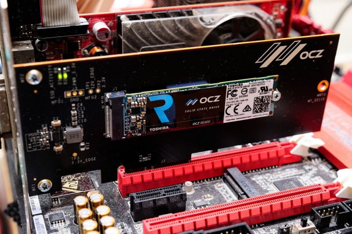 擁抱 NVMe 新世代，Toshiba OCZ RD400 1TB SSD 開箱測試