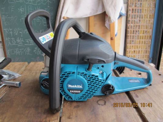 維修求救請教 - MAKITA 牧田 16吋 (400mm) 二行程引擎 鏈鋸機 32c.c. - EA3202S 40B