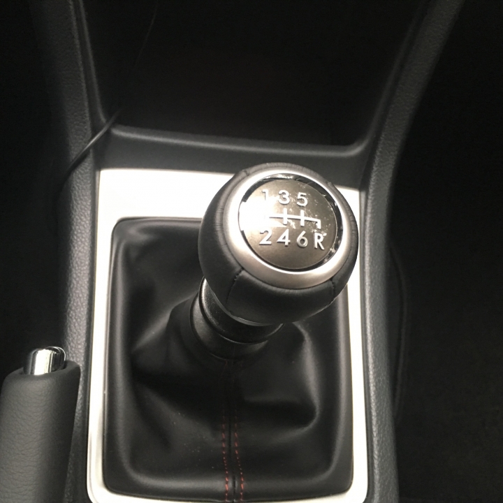 2017 WRX 手排開箱