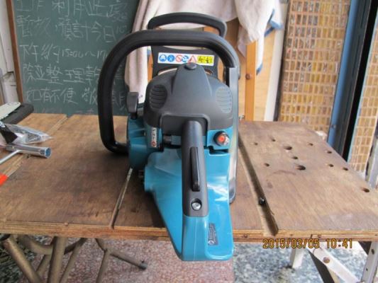 維修求救請教 - MAKITA 牧田 16吋 (400mm) 二行程引擎 鏈鋸機 32c.c. - EA3202S 40B