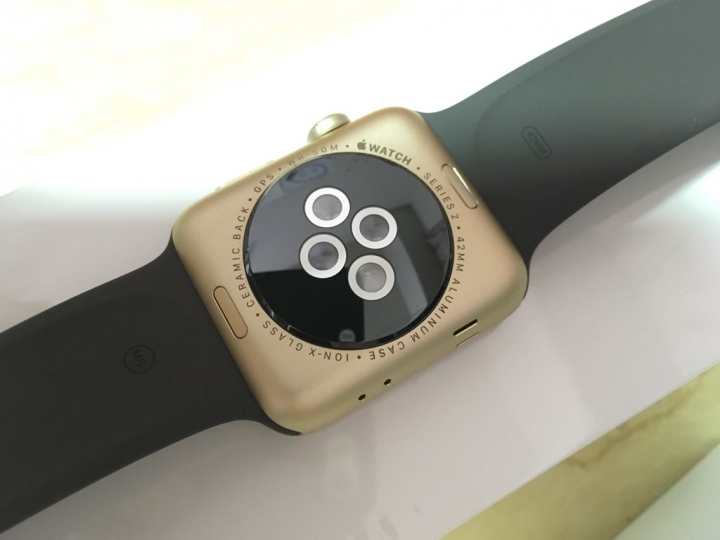 [開箱] Watch Series2 Gold Aluminum+黑不鏽鋼錶帶