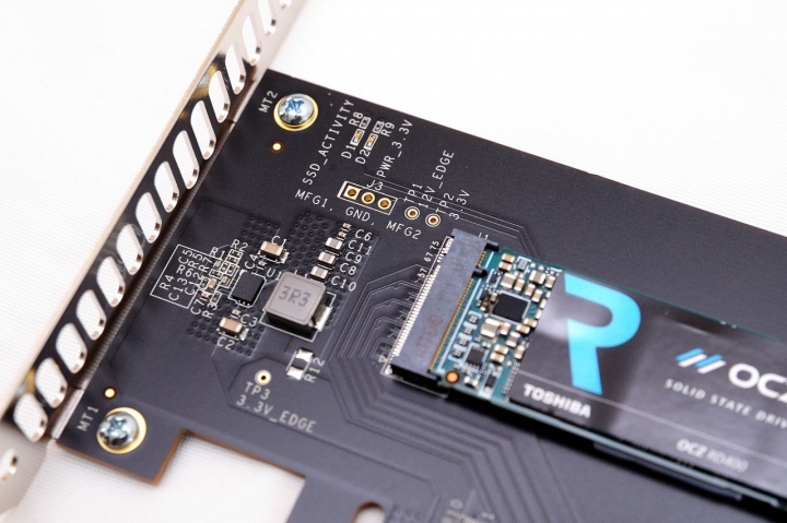 擁抱 NVMe 新世代，Toshiba OCZ RD400 1TB SSD 開箱測試