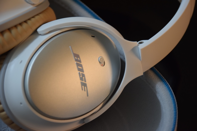 開箱 分享 超強的降噪耳機 BOSE QC25 開箱