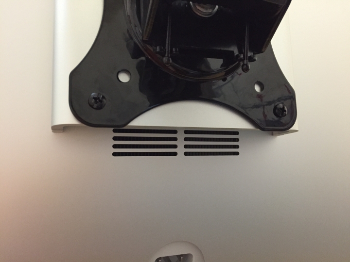 2015 late 21.5" iMac Retina 4K VESA版開箱 + iErgoArm螢幕支架