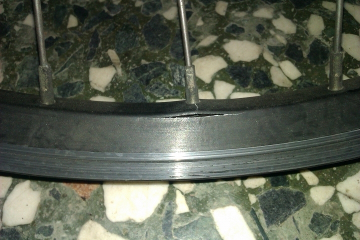 鋼絲拉爆平價雙層輪圈分享，順便請教預防技巧！