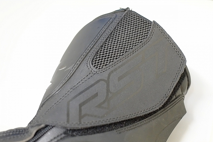 [開箱]RST TRACTECH EVO之都是洞的長車靴