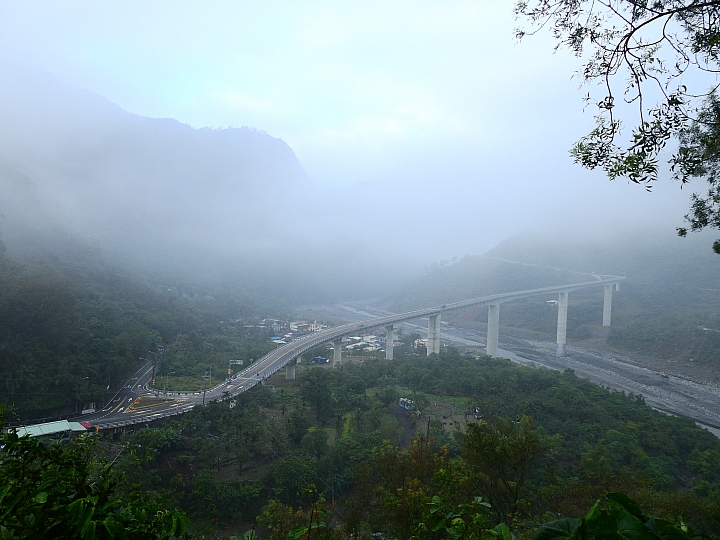 山地門感受點點幸福小確幸：紅藜蔥油餅，也帶您旅遊整個山地門、霧台。