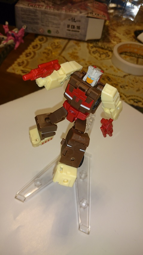 [變形金剛]開箱文 UT 傳奇級人狼&郭文  變形金剛介紹文15