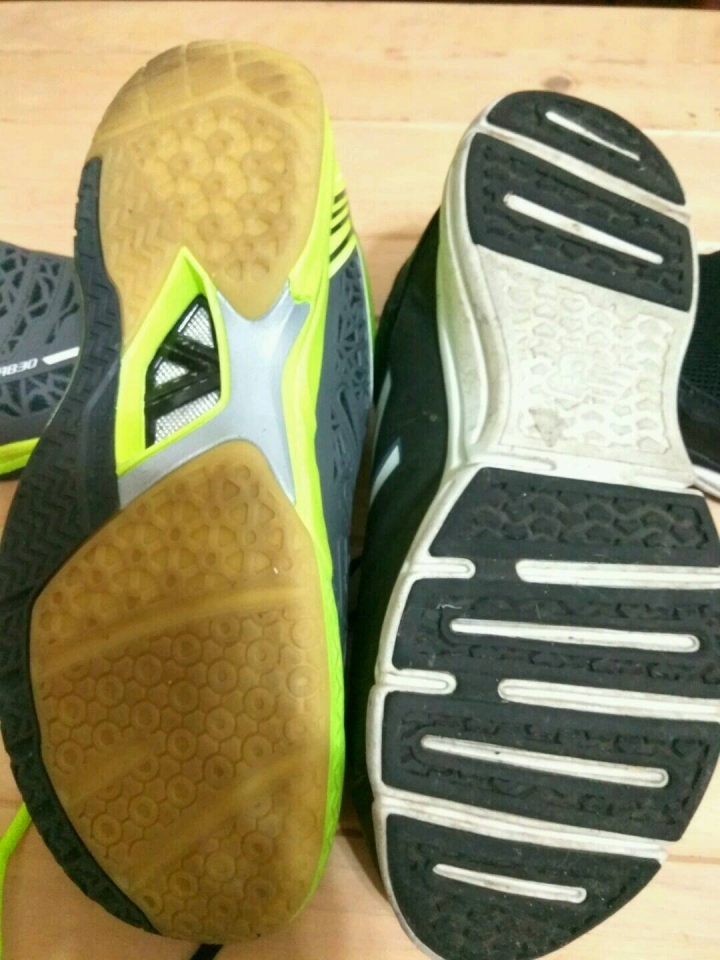 生平第一雙羽球鞋 VS 慢跑鞋