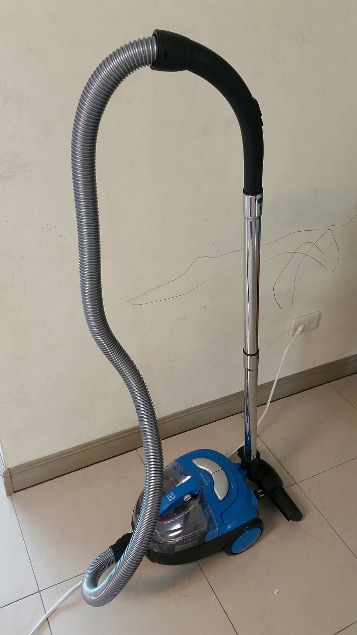 Electrolux ZMO1540 開箱