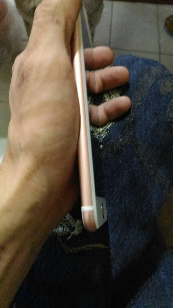 給有需要玻璃貼的跟保護殼參考