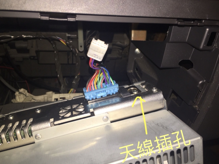 Toyota 2016 RAV4原廠主機 移植SWIFT問題