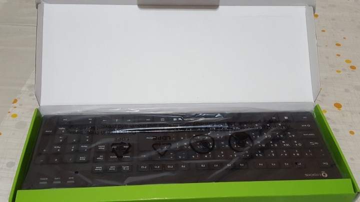 [開箱]御宅族專屬，I-ROCKS IRK32W 水洗鍵盤！
