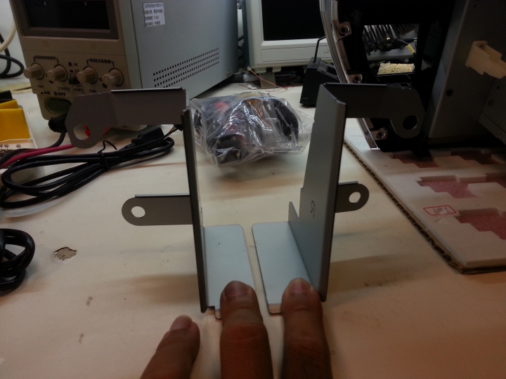 [分享]14年 Altis android 安卓 10.2吋 影音機