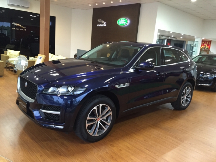 Jaguar F-PACE R-sport賞車