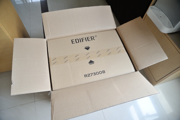 [開箱] Edifier R2730DB開箱心得報告