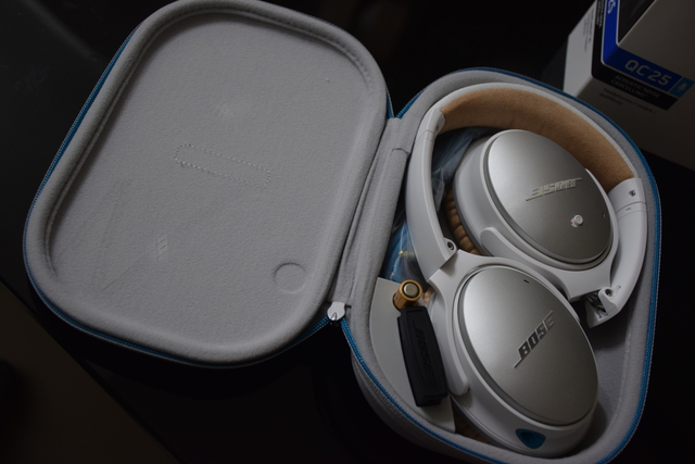 開箱 分享 超強的降噪耳機 BOSE QC25 開箱