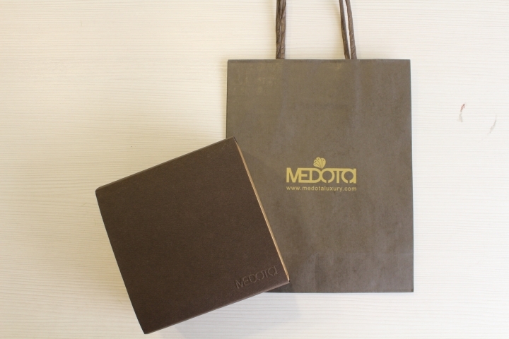 ［開箱］MEDOTA Luxury 輕薄極簡大面手錶