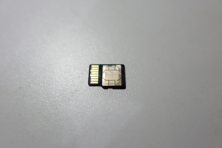 Zenfone 3 Deluxe 三卡和一測試成功