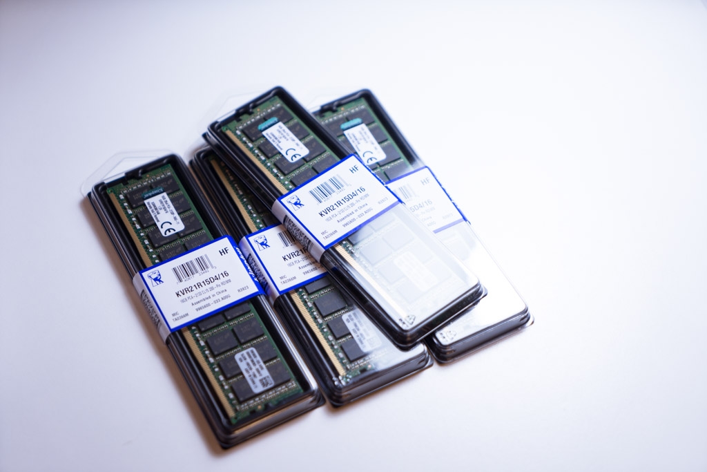[分享] Xeon E5 2630v4 雙CPU