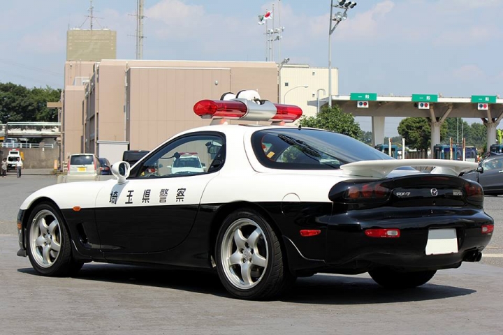 仍服役中的RX-7警車