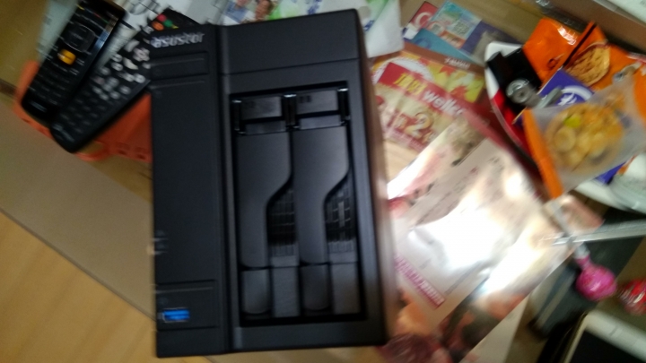 Asustor 602T 簡易開箱