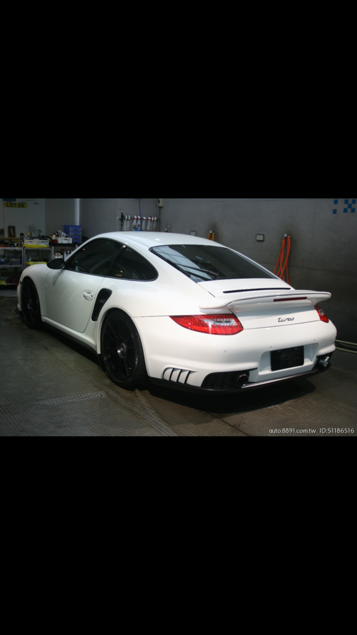 這台是997 turbo 嗎？