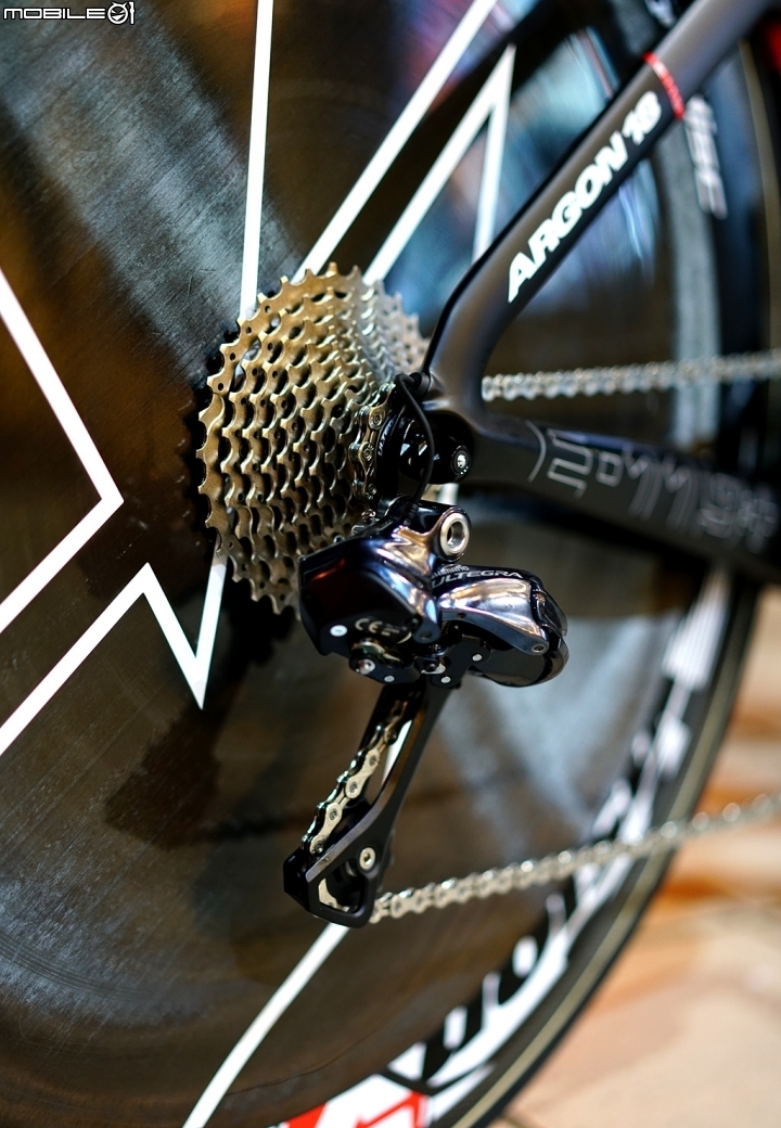 Argon18 鐵人賽專用計時車，E-119 Tri(+)