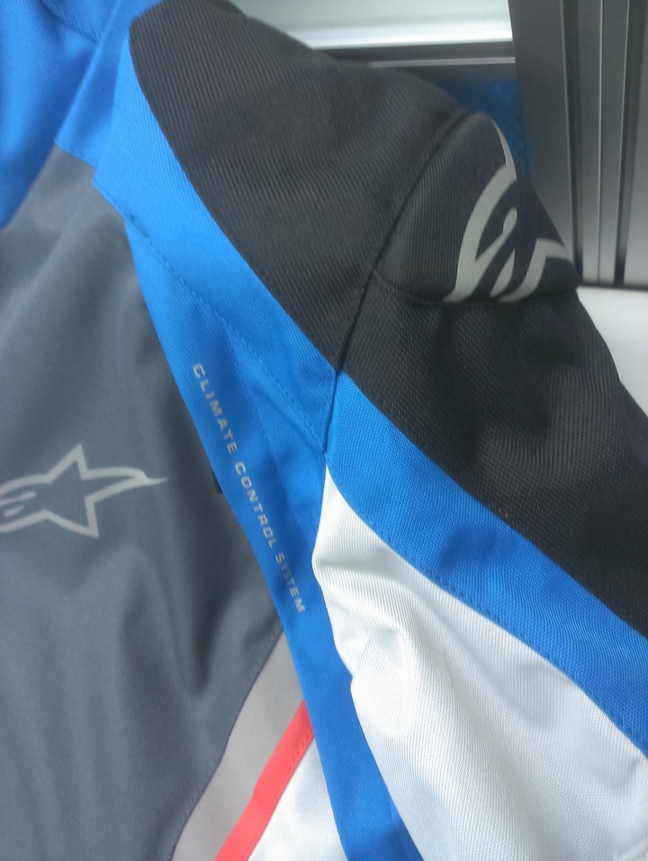 [推薦文!!] 長野~ Alpinestars~四季防摔衣~MEGATON WATERPROOF