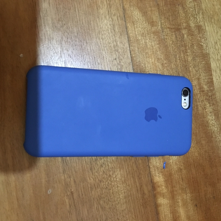 小米自拍棒，刮破IPHONE矽膠殼...