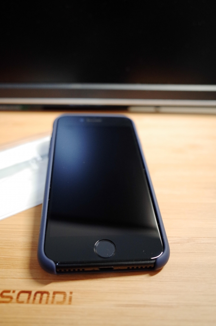 iPhone 7 SGP & 原廠矽膠護套 - 開箱分享
