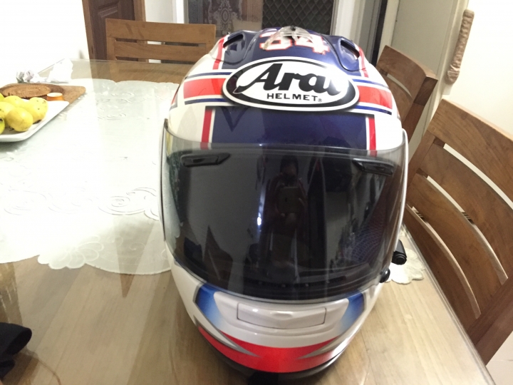 請問我這頂 Arai 能換尺寸嗎