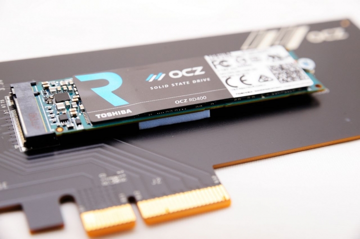 擁抱 NVMe 新世代，Toshiba OCZ RD400 1TB SSD 開箱測試