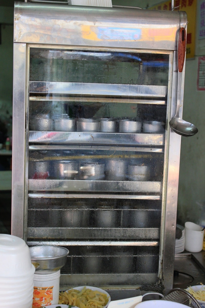 [台南][善化] 中興路 無名筒仔米糕、肉燥飯~在地推薦傳統早餐老店