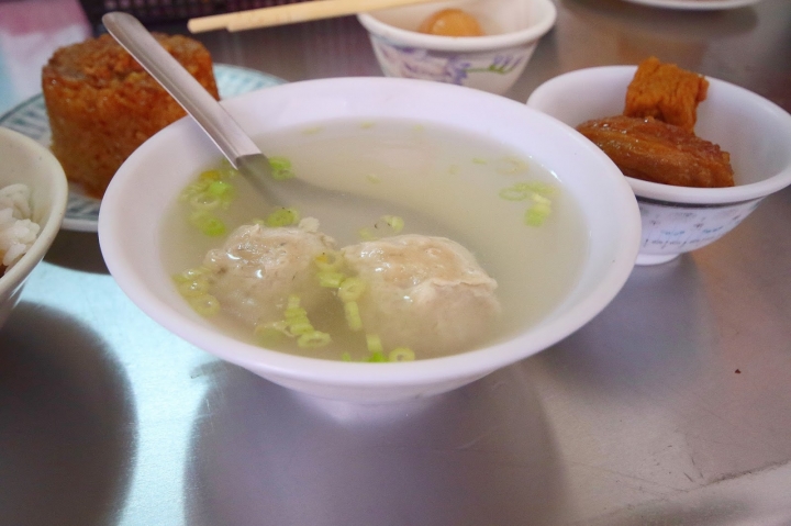 [台南][善化] 中興路 無名筒仔米糕、肉燥飯~在地推薦傳統早餐老店