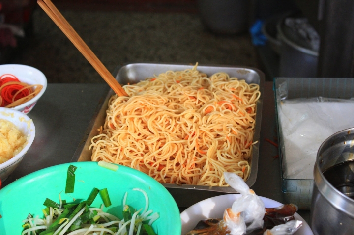 [台南][善化] 中興路 無名筒仔米糕、肉燥飯~在地推薦傳統早餐老店