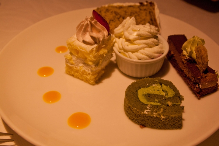 【食記。美食】東京 池袋 甜點好味，漢堡多汁 持續進步的餐廳 BITTERSWEETS BUFFET 吃到飽 蛋糕 洋食