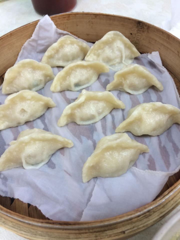 【美食。食記】彰化 彰化市 皮餡咬彈，清淡紮實 萬豐蒸餃